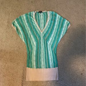 Figure flattering Bebe Sweater NWOT